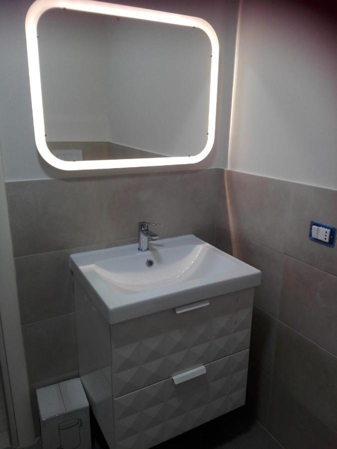 Smart Home Certosa - Колленьо Екстер'єр фото